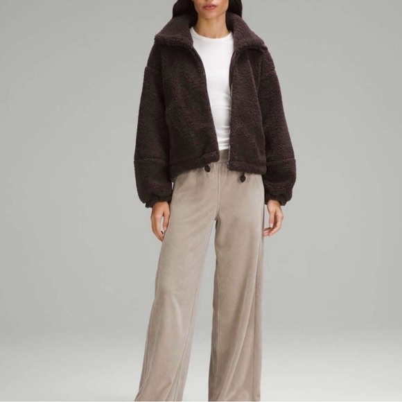 Lululemon brown Sherpa jacket cinchable size 4 NWOT - Picture 10 of 12